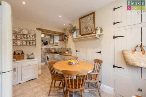 Spring Cottage Kitchen-1