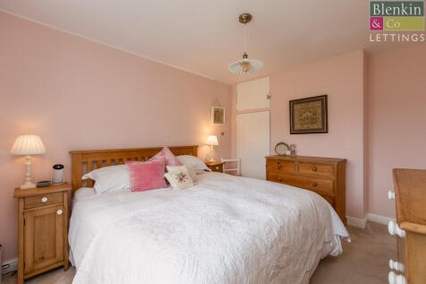 Spring Cottage Bedroom 1-3