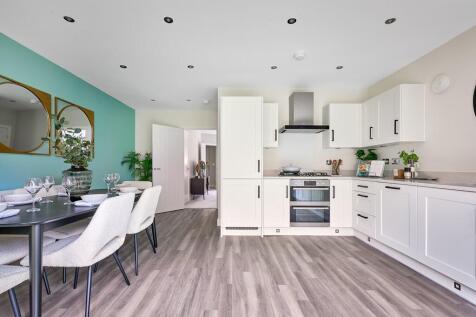 Perfect space to chill with friends &amp; family