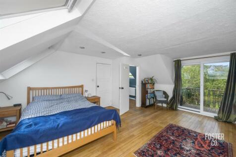 Redhill Drive 21-026.jpg