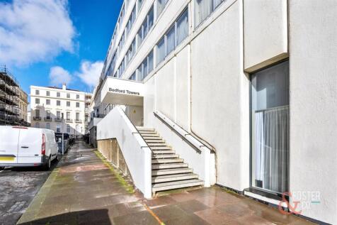 Kings Road, Bedford Towers, 15D-017-1.jpg