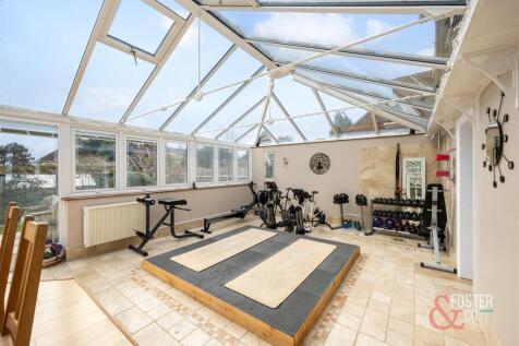 Whitethorn Drive, 9-027.jpg