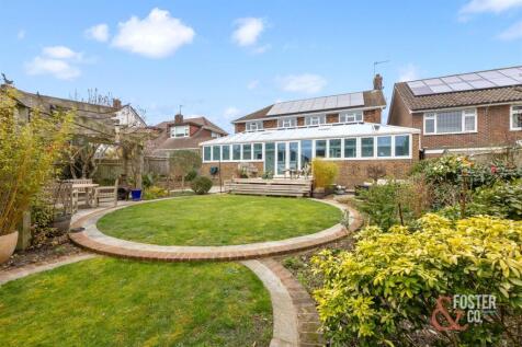 Whitethorn Drive, 9-029.jpg