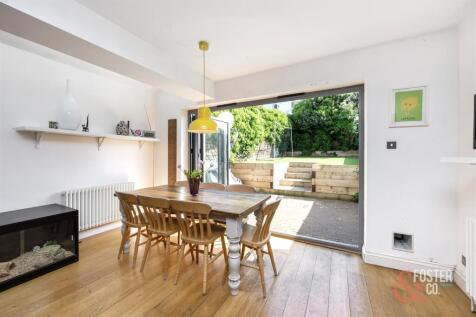 Waldegrave Road, 108-011.jpg