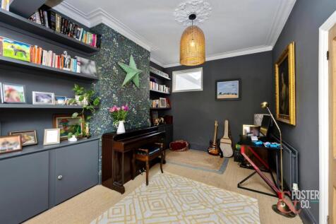 Waldegrave Road, 108-021.jpg