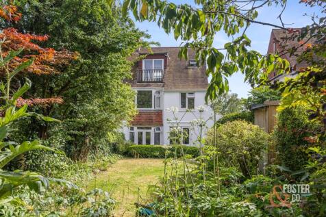 Redhill Drive 21-005.jpg