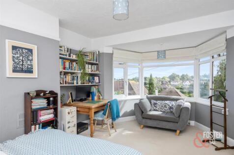 Redhill Drive 21-018.jpg