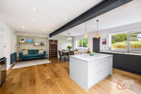 Redhill Drive, 73-018.JPG