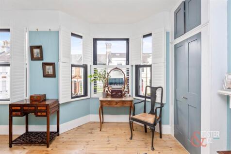 Compton Road, 20-042.jpg