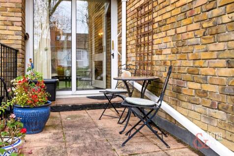 Varndean Drive, Monterey Court, 4-016.JPG