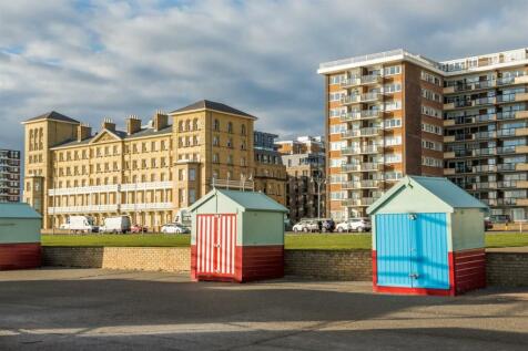 Beach Hut 18c_6.jpg