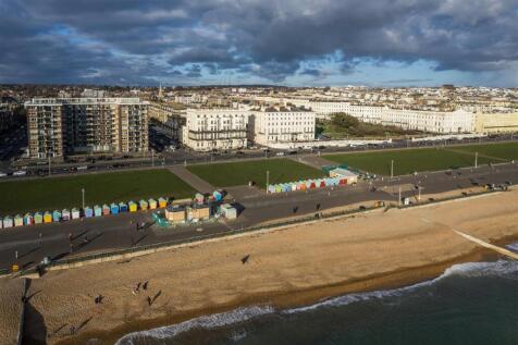 Beach Hut 18d_9.jpg