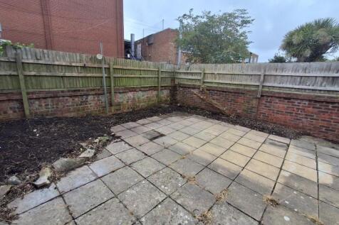 garden 2.jpg