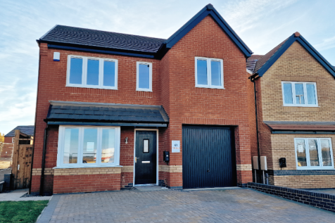 Lovely 4 Bed Home
