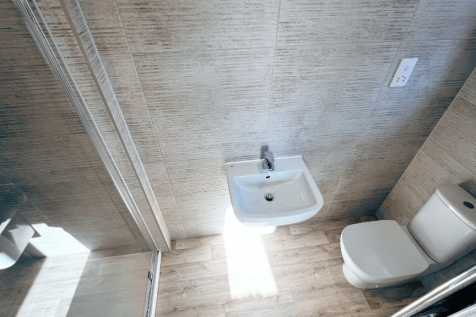 En-Suite with shower