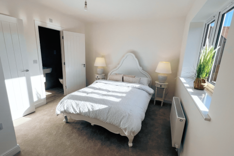 Bed 1 &#43; En-Suite
