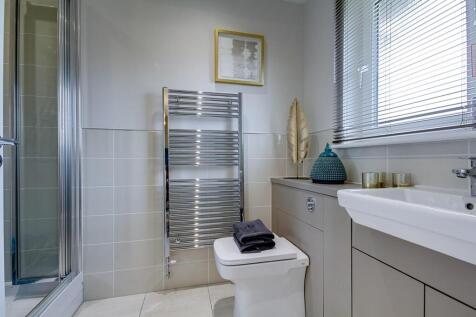 An en suite away from the family