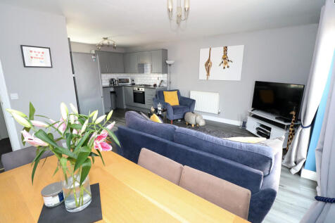 Living dining area