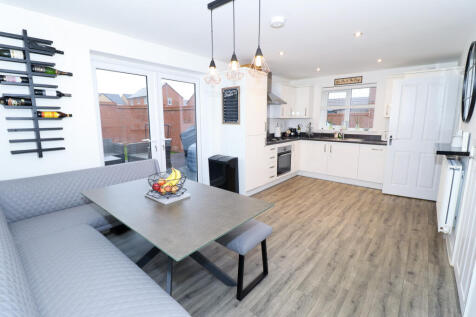 Kitchen diner