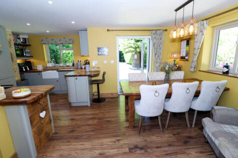 Kitchen diner