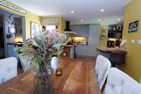 Kitchen diner
