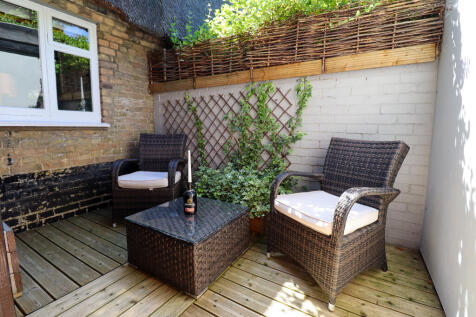 Private courtyard