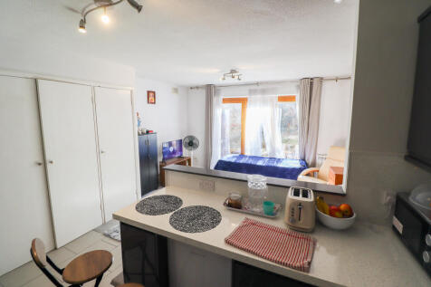 Kitchen/living space