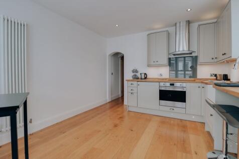 Kitchen/dining area #2