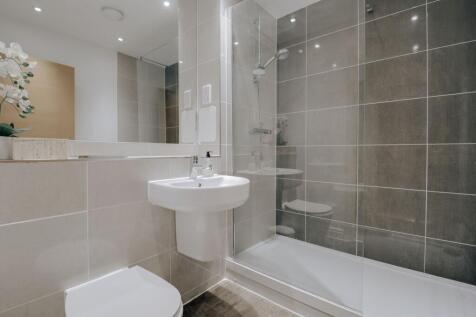 En-suite bathroom