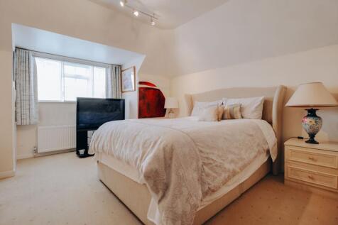 Main bedroom