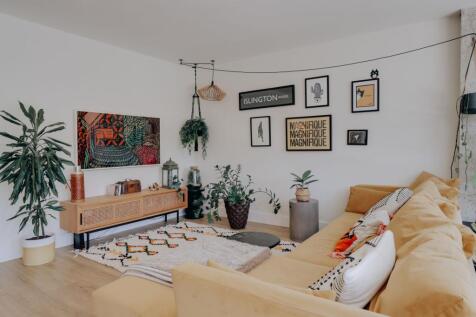 Living area #2