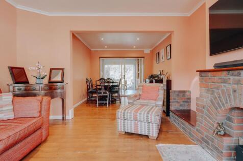 Through-lounge