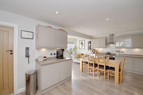 Open-plan kitchen/breakfast room #2