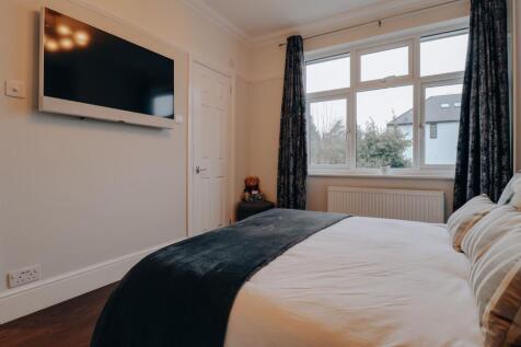 Bedroom 2 #1