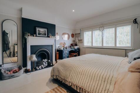 Main bedroom