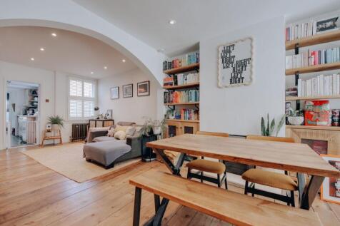 Open-plan living room #2