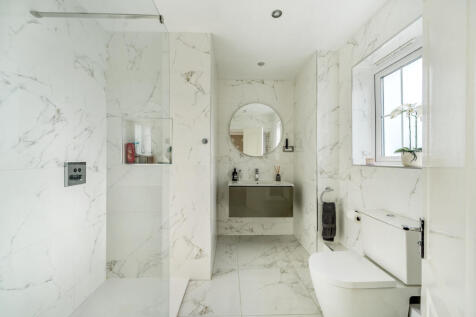 1364790-5-68e7d3f...