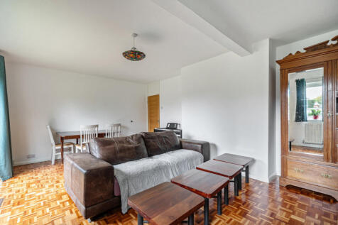 1375296-23-690b5a...