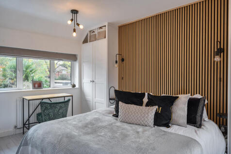 1377318-28-690dc1...