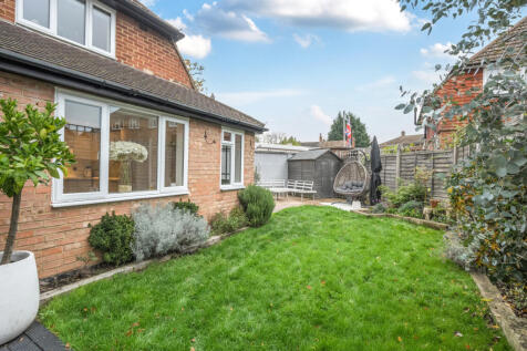 1377318-3-690dbf7...