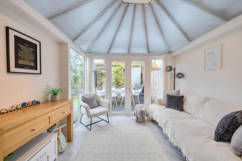 1377318-20-690dc0...