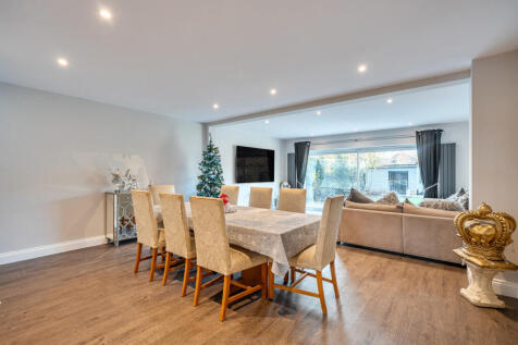 1385319-22-692eda...