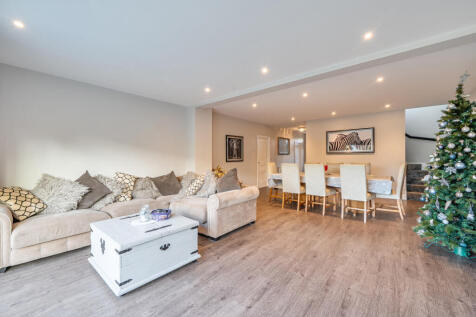 1385319-17-692eda...