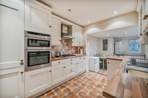 1385060-11-6926df...