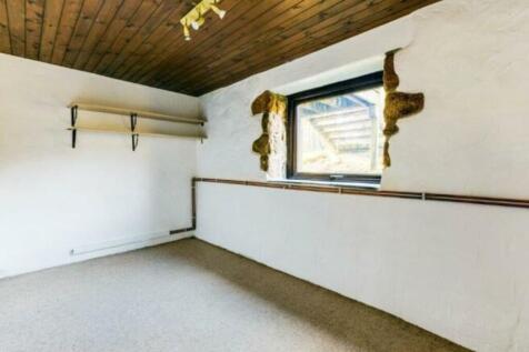 TRESLEA HOUSE BED...
