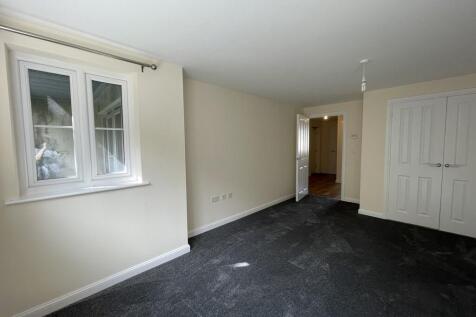 Rear bedroom 1