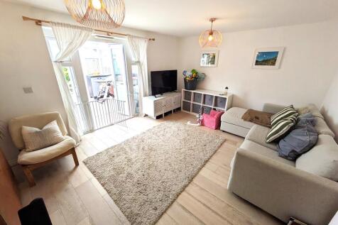LOUNGE 2