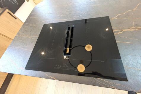 INDUCTION HOB