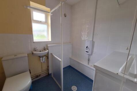 3 Marsh bathroom.jpg