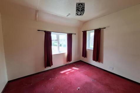 9 Church View bed 2.jpg